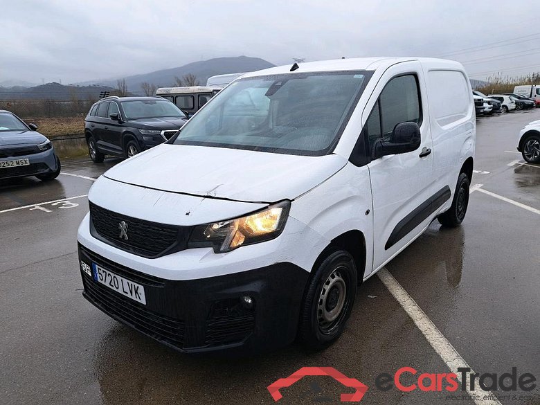 PEUGEOT Partner / 2018 / 4P / furgón derivado de turismo Premium Standard 600kg BlueHDi 73kW #1