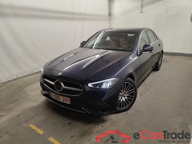 Mercedes-Benz C-Klasse Berline C 180 Luxury Line 4d #1