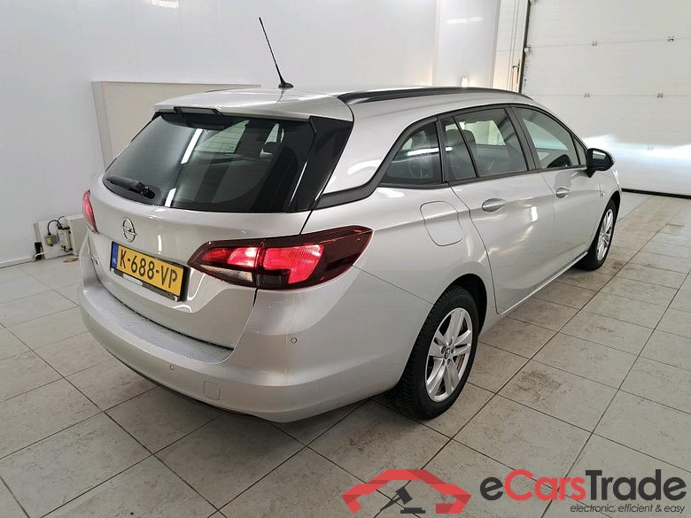 Opel Astra Sports Tourer 1.2 turbo S/S 81kW Edition 5d #2