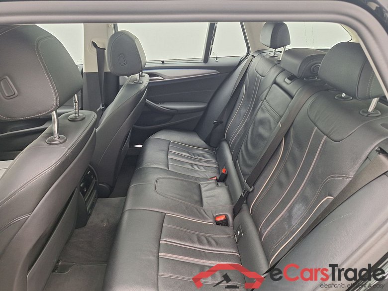 BMW, 5-ser To FL'20 PHEV, BMW 5 Reeks Touring 520e 150kW 5d #4