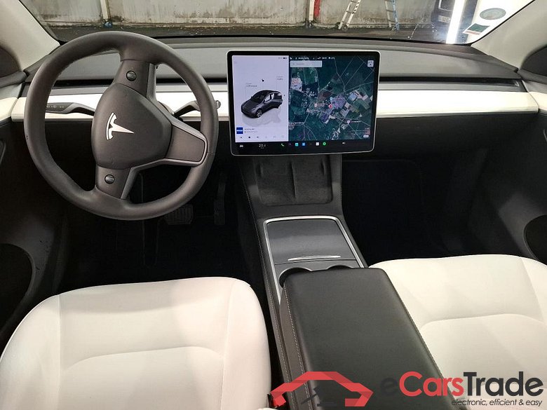 TESLA Model Y / 2020 / 5P / SUV Grand Autonomie Dual Motor AWD #6