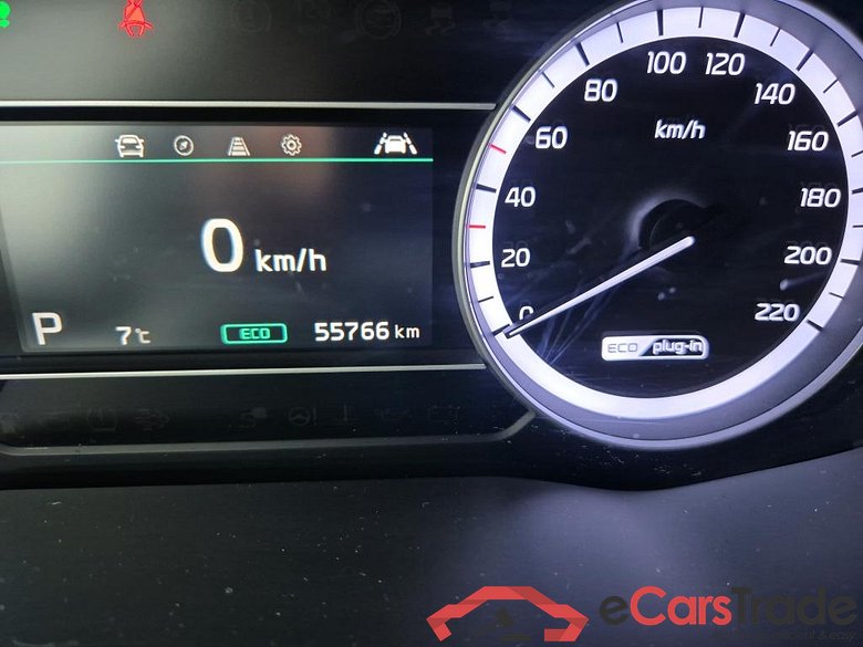 KIA Niro / 2019 / 5P / crossover 1.6 GDi PHEV 104kW (141CV) Drive #5