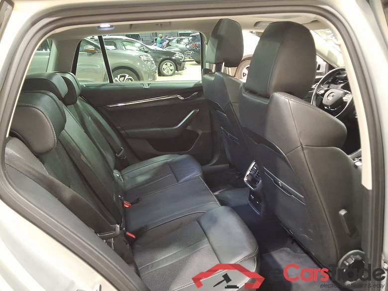 SKODA OCTAVIA COMBI 2.0 CRTDI 110KW DSG7 STYLE #5