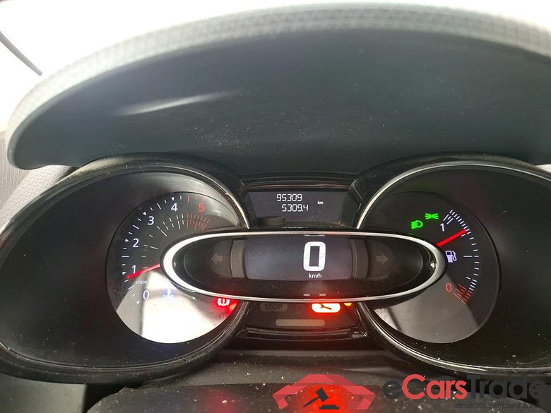 Clio IV Air 1.5 dCi 75CV BVM5 E6 #6