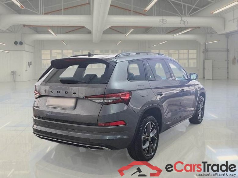 SKODA KODIAQ / 2021 / 5P / SUV 2.0 TDI 110KW SPORTLINE DSG 7P #2