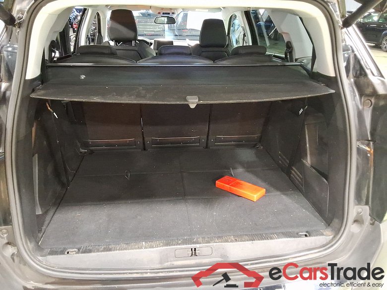 PEUGEOT 5008 - 2020 1.2 PureTech Allure #3