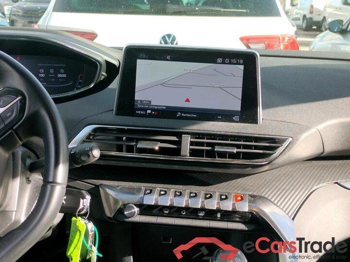 Peugeot 3008 1.2 PureTech I-Cockpit Navi Klima PDC ... #6
