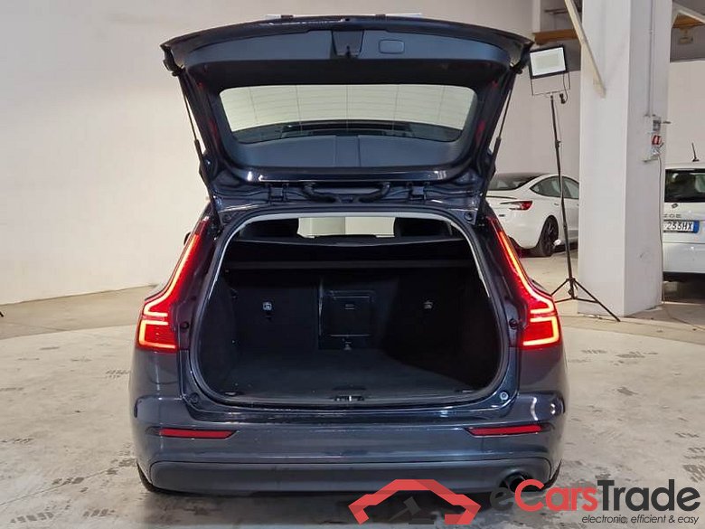 VOLVO V60 / 2018 / 5P / STATION WAGON D3 GEARTRONIC BUSINESS #5
