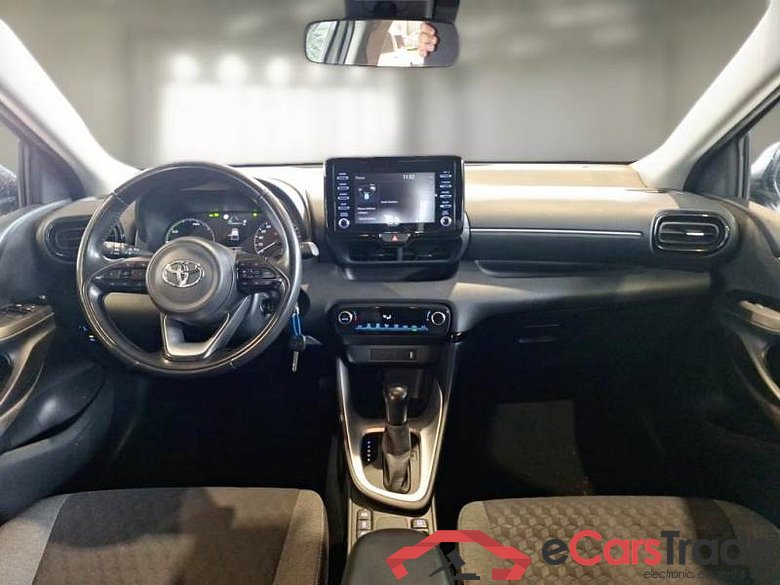 TOYOTA YARIS / 2020 / 5P / BERLINA HYBRID BUSINESS MY22 #3