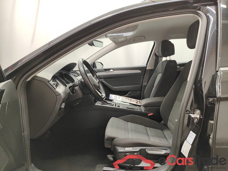 Volkswagen Passat Variant 2.0 TDI 90kW DSG Style Business 5d #3