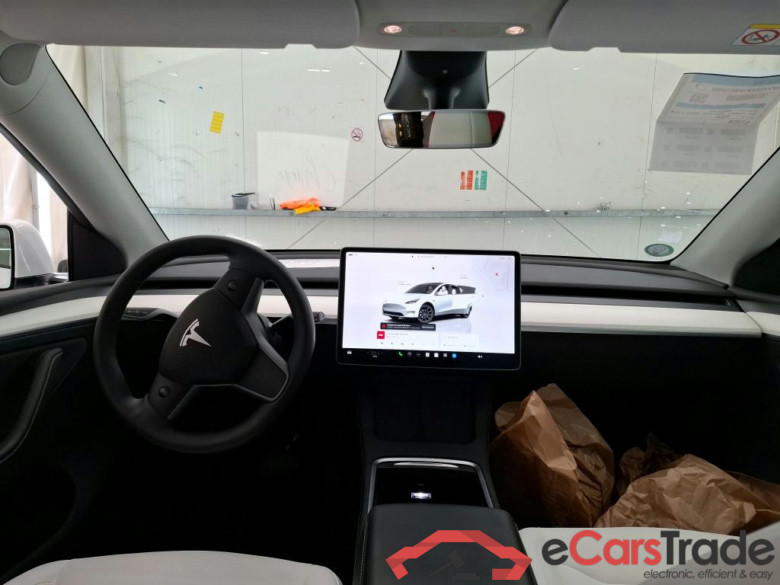 TESLA Model Y / 2020 / 5P / SUV Grande Autonomie Dual Motor AWD #6