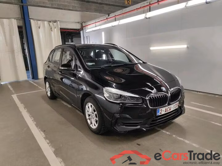 BMW 216d Active Tourer Aut. LED-Xenon Navi KeylessGo Camera Klima PDC ... #2