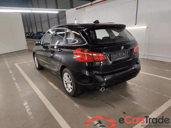 BMW 216d Active Tourer Aut. LED-Xenon Navi KeylessGo Camera Klima PDC ... #4