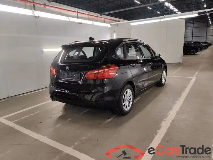 BMW 216d Active Tourer Aut. LED-Xenon Navi KeylessGo Camera Klima PDC ... #3
