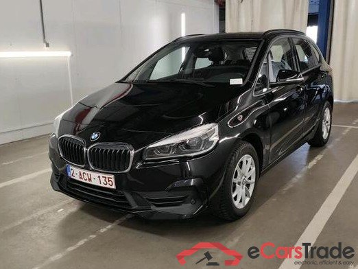 BMW 216d Active Tourer Aut. LED-Xenon Navi KeylessGo Camera Klima PDC ...