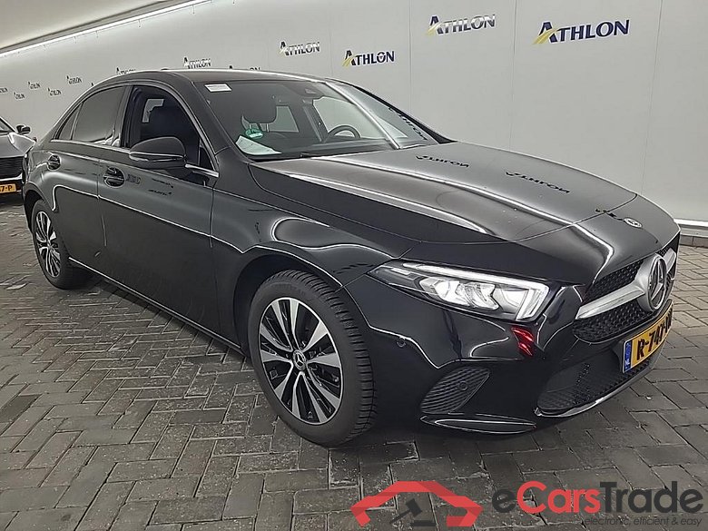 MERCEDES-BENZ A-Klasse Limousine A 250 e DCT Business Line 4D 160kW #2