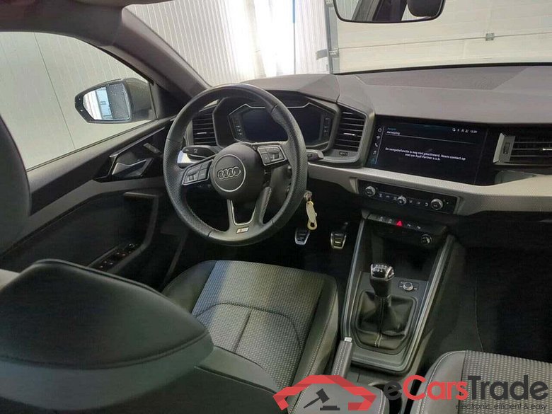 AUDI A1 Sportback 25 TFSI S edition #3