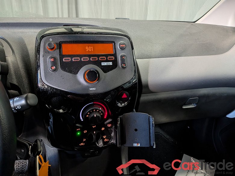 PEUGEOT 108 1.0 e-VTi Style #5