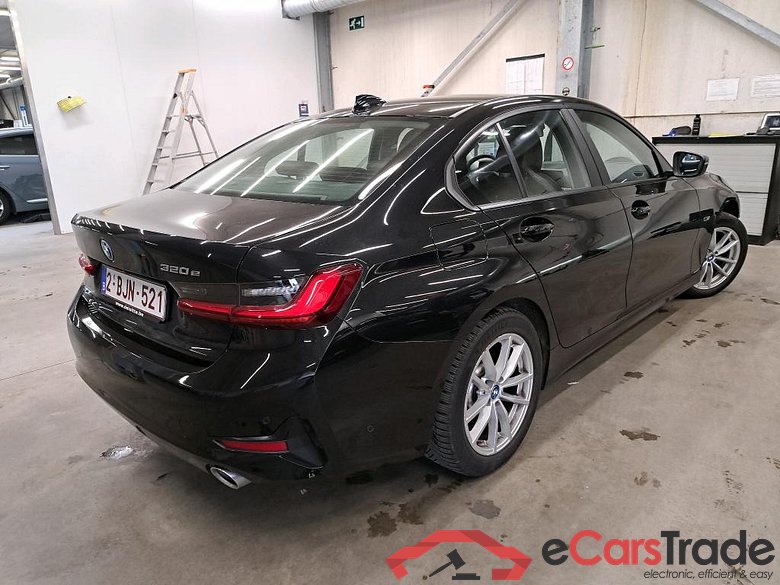 BMW - BMW 3 BERLINE 320e 204PK Business Edition With Vernasca Heated Sport Seats & Driving Assistant Pack   * HYBRID * #2
