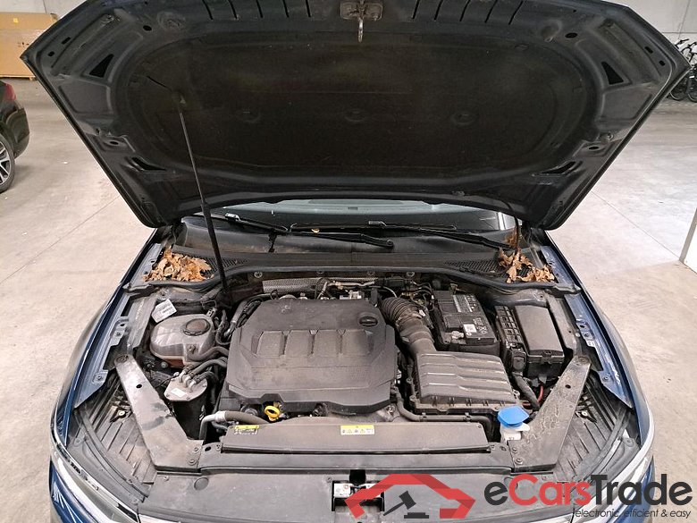 VOLKSWAGEN - VW  PASSAT TDI 122PK DSG Style Business & Adventure Pack & Nav Discover Pro & Winter & Travel Assist Plus #4