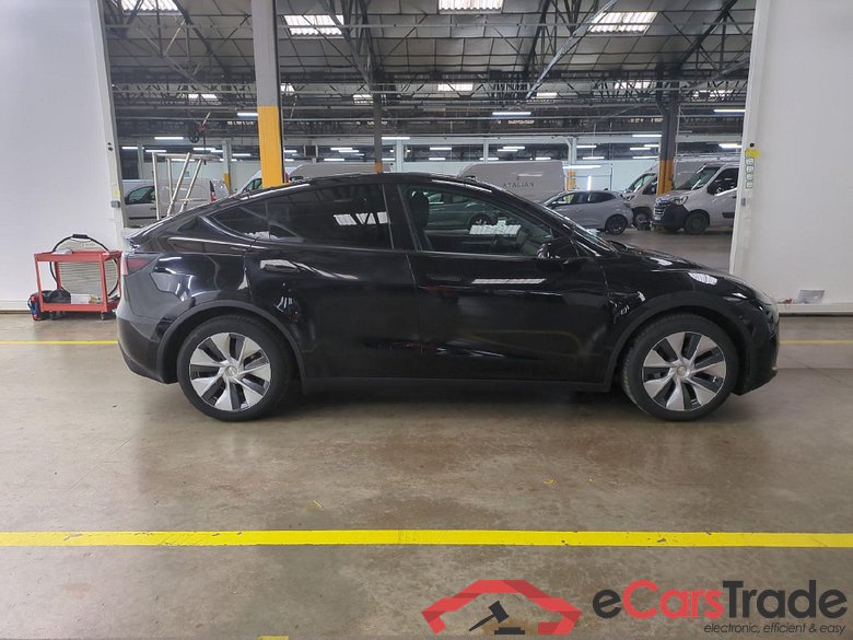 TESLA Model Y / 2021 / 5P / SUV RWD #5