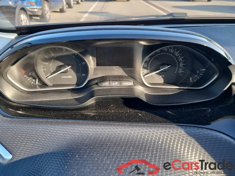 PEUGEOT 2008 / 2016 / 5P / CROSSOVER BLUEHDI 100 ACTIVE S/S #4