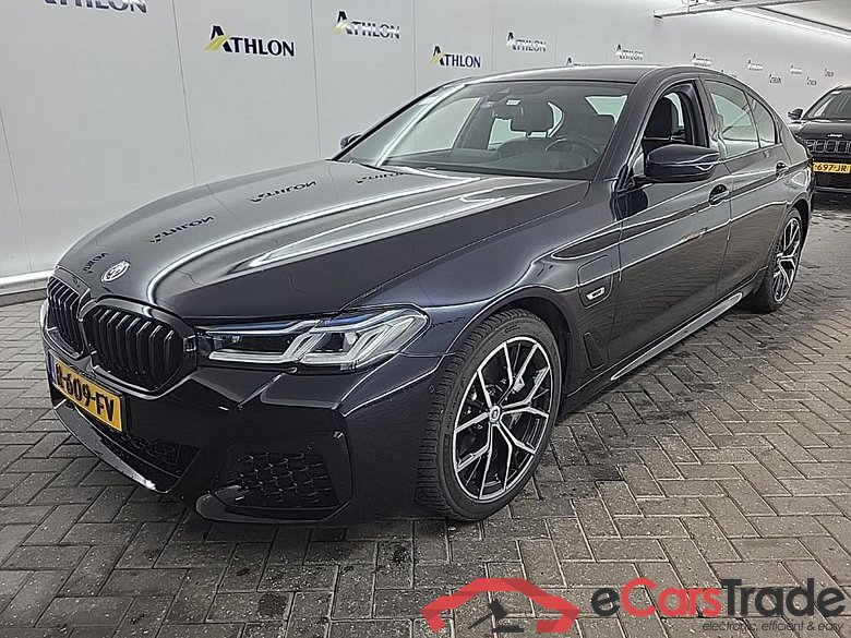 BMW 5 Serie Sedan 545e xDrive Business Edition Plus 4D 290kW #1
