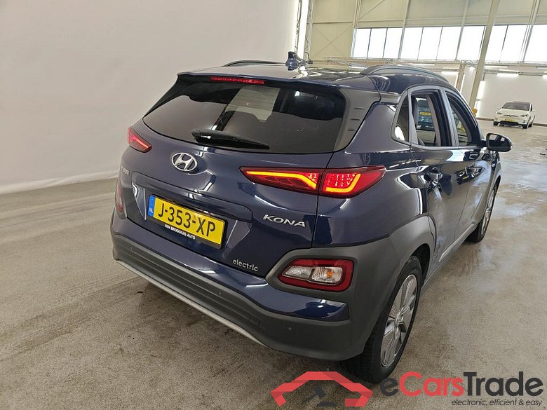 Hyundai KONA Premium Electric 64 kWh 5d #2
