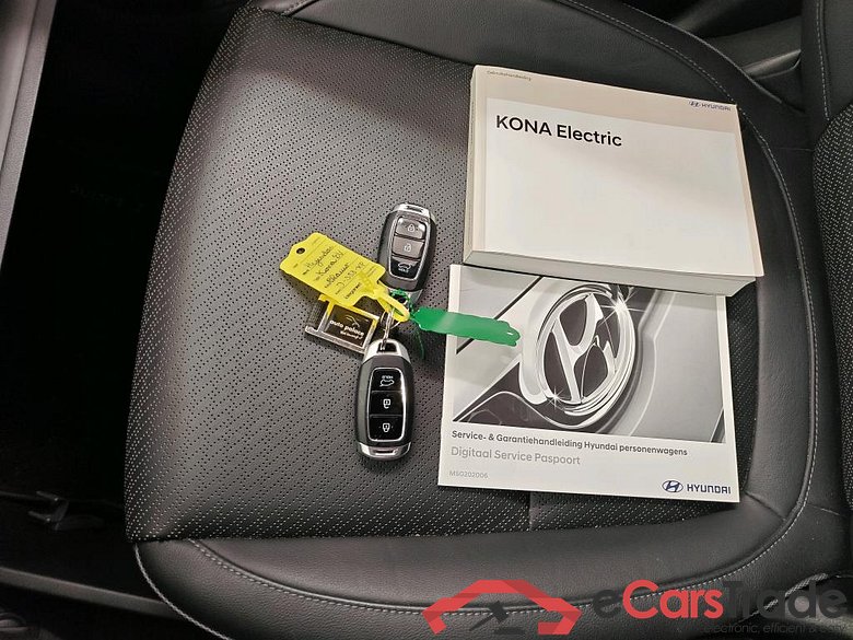 Hyundai KONA Premium Electric 64 kWh 5d #4