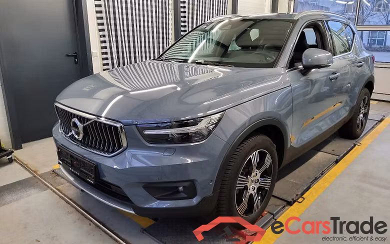 Volvo XC40 (2017->) DE - SUV5 B4 2WD EU6d, Inscription (EURO 6d), 2020 - 2022