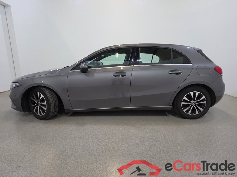 Mercedes A 180d LED-Xenon Widescreen Navi 1/2 Sport-Leather KeylessGo Camera Klima PDC ... #2