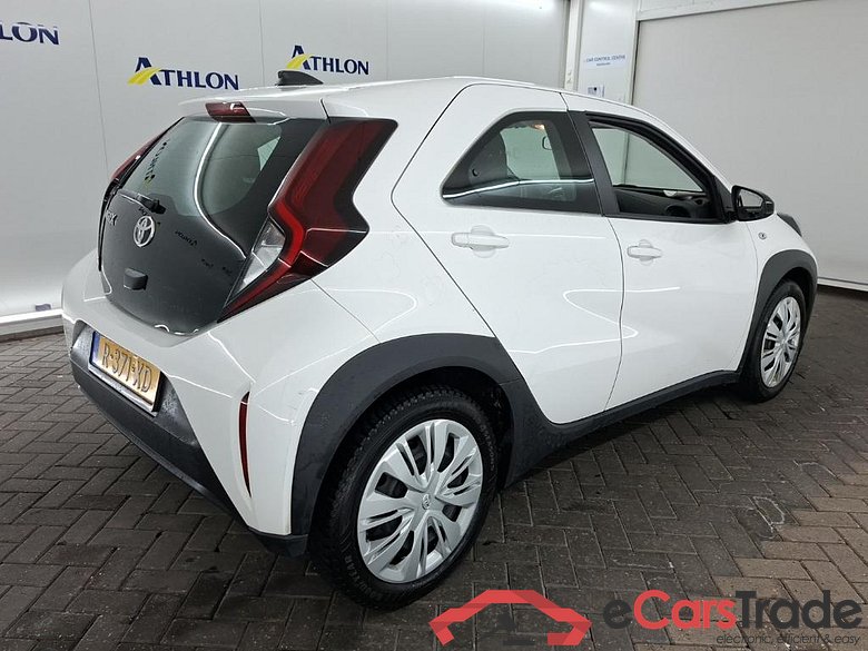 TOYOTA Aygo X 1.0 VVT-I MT play 5D 53kW #3