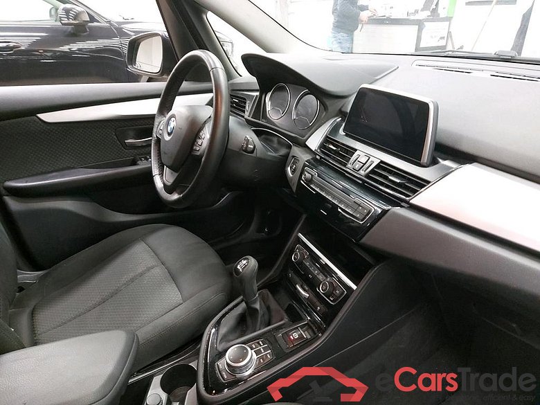 BMW - BMW 2 GRAN TOURER 216d 116PK Business Edition Towing Hook #3