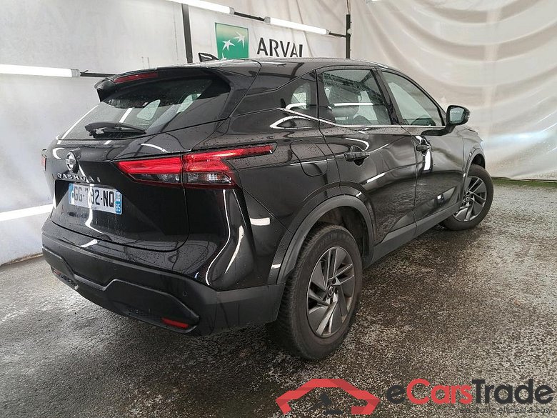 NISSAN Qashqai / 2021 / 5P / Crossover 1.3 MHEV 140 Business Edition #3