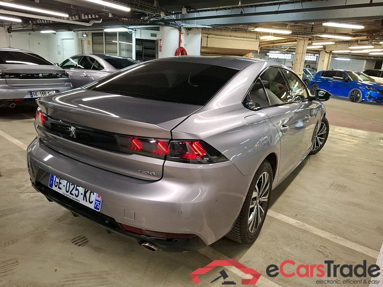 PEUGEOT 508 / 2018 / 5P / Berline HYBRID 225 E-EAT8 Allure Pack #3