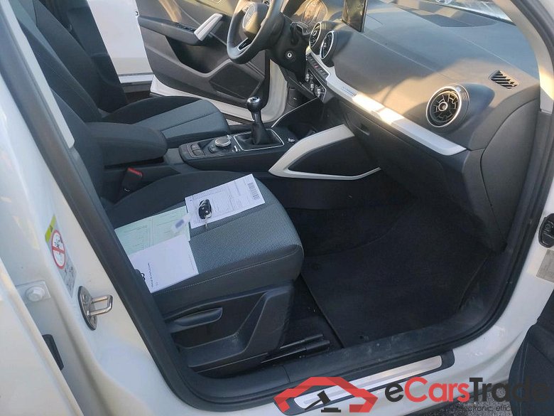 AUDI Q2 / 2016 / 5P / todoterreno Design 30 TFSI 85kW (116CV) #6