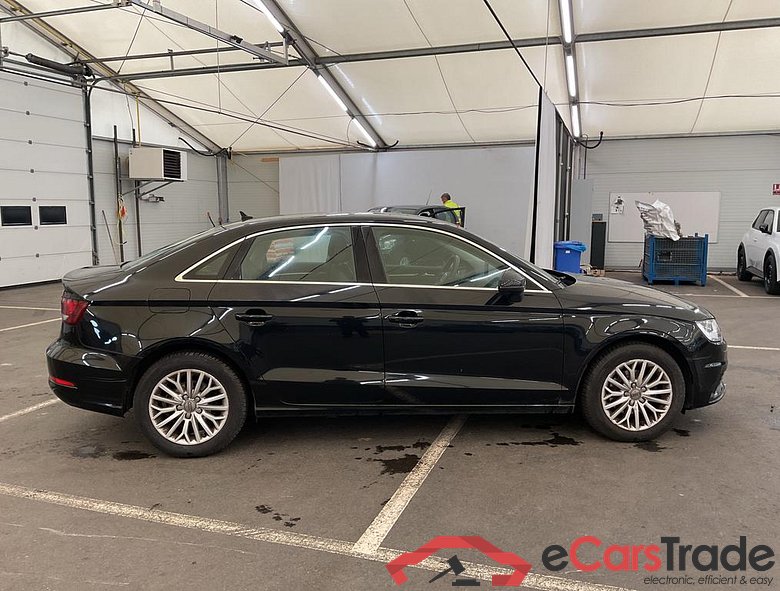 AUDI A3 Sedan Audi A3 Berline Ambiente 2.0 TDI  100(136) kW(ch) S tronic #5
