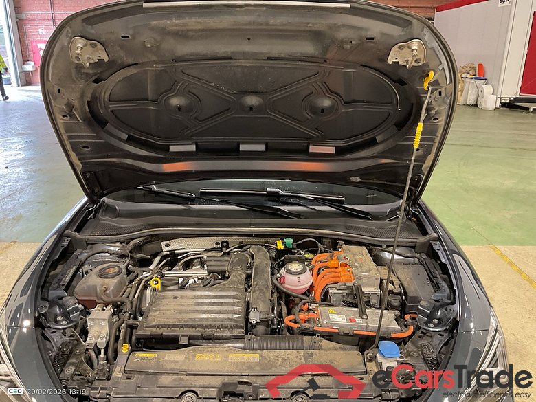 CUPRA LEON ST 1.4 PHEV E-HYBRID 150KW DSG SP #6