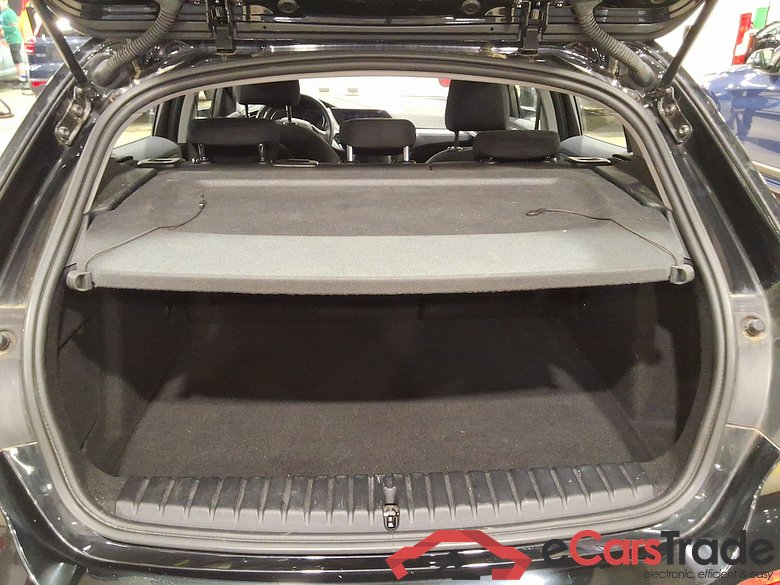 BMW 1 SERIES HATCH 1.5 116D (85KW) #3