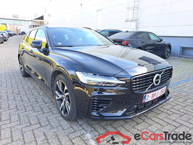 VOLVO V60 2.0 T6 PHEV R-DESIGN AUTO 4WD #2