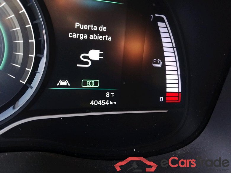 HYUNDAI Kona / 2017 / 5P / todoterreno 150kW EV Klass 484km #5