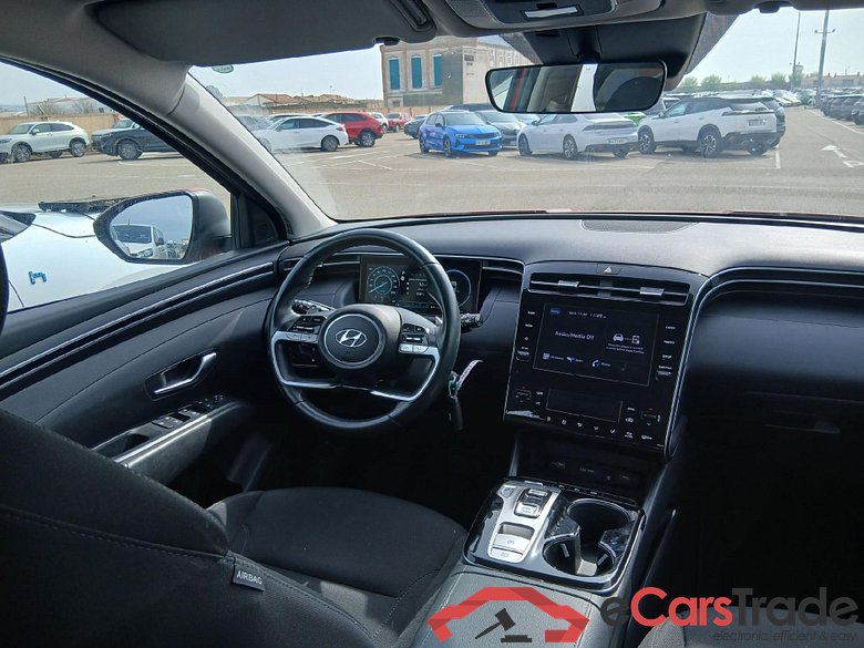 HYUNDAI Tucson / 2020 / 5P / todoterreno 1.6 TGDI PHEV 195kW Maxx Auto 4X4 #3
