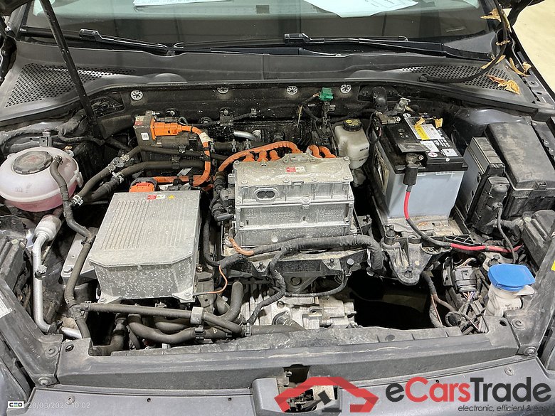 VOLKSWAGEN E-GOLF - 2017 35.8kWh E-Golf #6