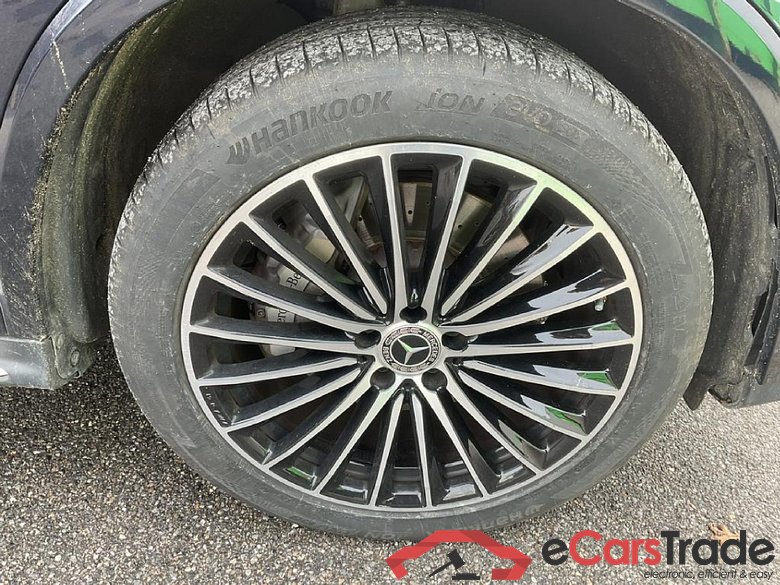 Mercedes-Benz GLC 300 AMG-Line 300 4Matic #4