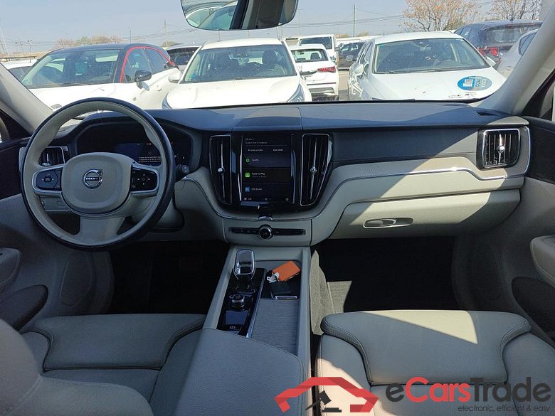 VOLVO XC60 / 2017 / 5P / todoterreno 2.0 B4 D Inscription Auto #3