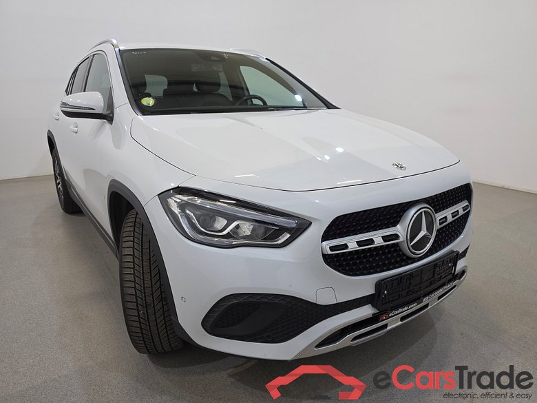 Mercedes GLA 200d Aut. LED-Xenon Widescreen Navi 1/2 Sport-Leather KeylessGo Camera Klima PDC ... #3