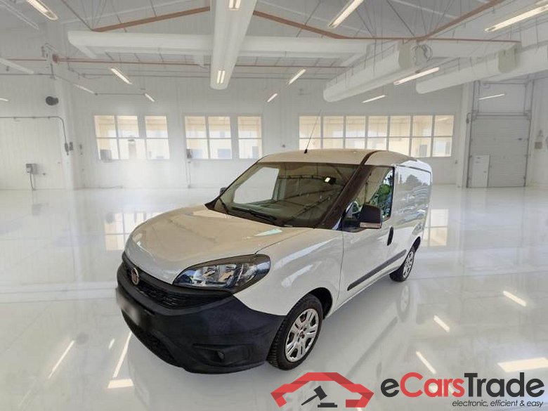 FIAT DOBLÒ CARGO / 2014 / 4P / VETT. FURGONATA CH1 LOUNGE 1.6 MJET 105CV E6D-F SeS #1