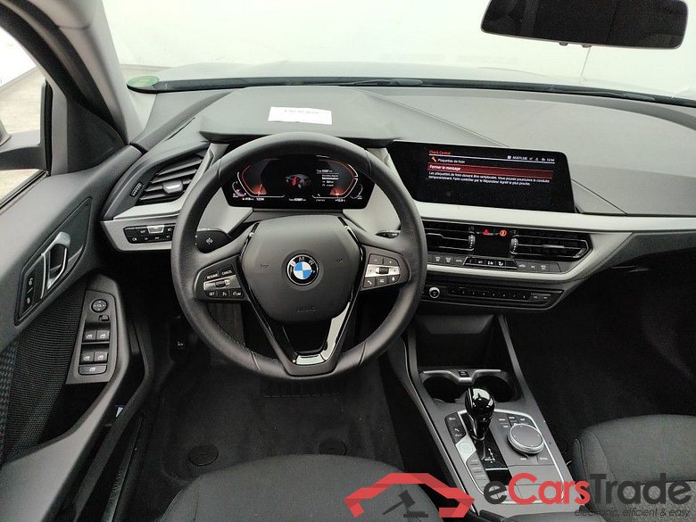 BMW 1 HATCH DIESEL - 2019 118 dA 150hp (EU6AP) 5d #1