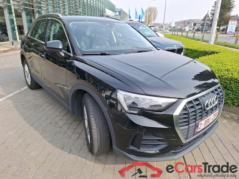 AUDI Q3 1.4 45 TFSI E S TRONIC #2