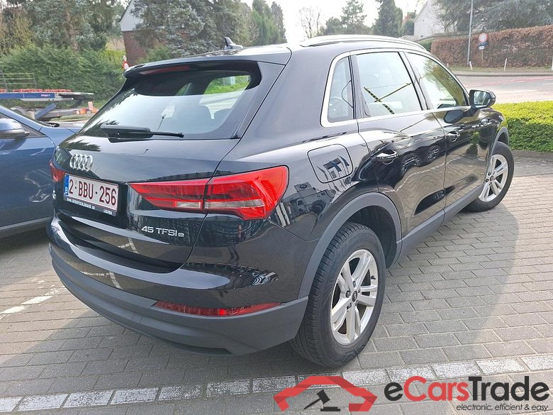 AUDI Q3 1.4 45 TFSI E S TRONIC #4